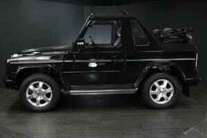 Imagen 10/50 de Mercedes-Benz G 500 (SWB) (2006)