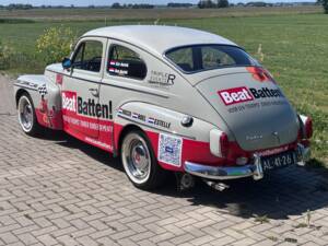 Image 2/11 of Volvo PV 544 Sport (1962)