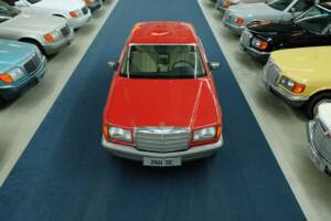 Bild 3/50 von Mercedes-Benz 260 SE (1986)