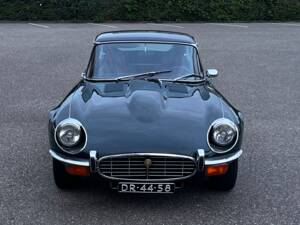 Image 16/46 de Jaguar Type E V12 (2+2) (1972)