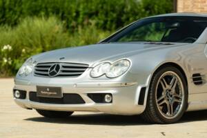 Immagine 11/50 di Mercedes-Benz SL 65 AMG (2005)