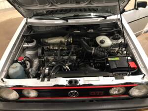 Bild 12/50 von Volkswagen Golf I GTI 1.6 (1980)