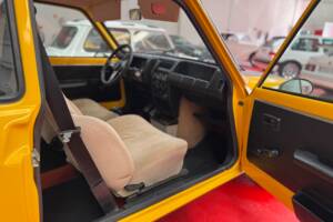 Image 27/34 of Renault R 5 Alpine Turbo (1981)