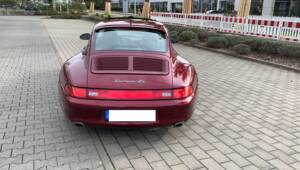 Imagen 2/13 de Porsche 911 Carrera 4S (1998)