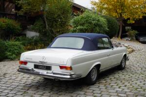 Image 5/15 of Mercedes-Benz 280 SE 3,5 (1971)