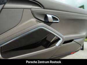 Bild 13/27 von Porsche 911 Carrera (2018)