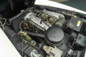 Afbeelding 17/19 van Mercedes-Benz 190 SL (1961)