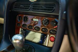 Bild 30/32 von Aston Martin DB 7 Vantage Prototype (1995)