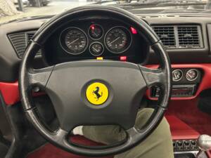 Bild 13/33 von Ferrari F 355 Spider (1997)