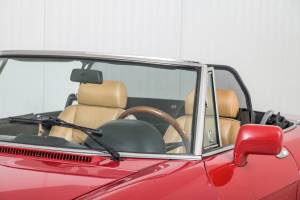 Bild 24/50 von Alfa Romeo 2.0 Spider (1992)