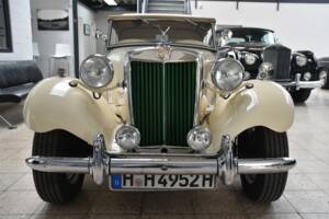 Image 2/26 of MG TD (1952)