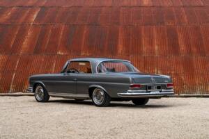 Image 11/37 of Mercedes-Benz 280 SE 3,5 (1970)