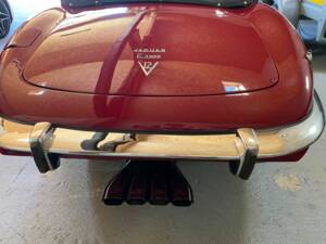 Image 5/5 of Jaguar E-Type V12 (1974)