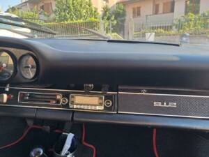 Image 22/28 of Porsche 912 (1969)