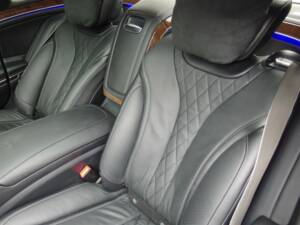 Bild 65/99 von Mercedes-Benz Maybach S 500 (2015)