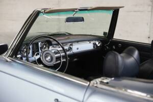 Immagine 21/40 di Mercedes-Benz 230 SL (1966)