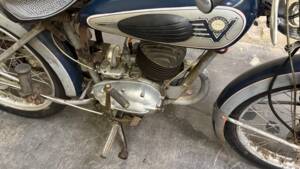 Imagen 18/30 de Victoria DUMMY (1951)