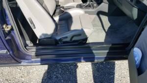 Bild 15/19 von BMW 318i (1992)