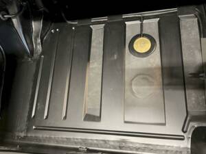 Image 28/36 of Mercedes-Benz 280 SL (1968)