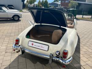 Afbeelding 17/28 van Mercedes-Benz 190 SL (1960)