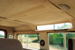 Image 26/50 de Land Rover Defender 110 (1983)