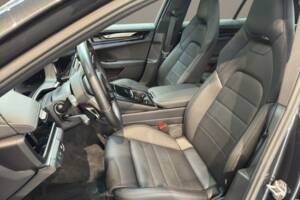 Bild 8/10 von Porsche Panamera 4 E-Hybrid (2024)