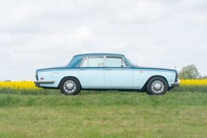Image 14/50 of Rolls-Royce Silver Shadow I (1976)
