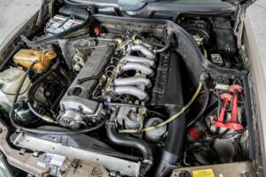 Image 38/50 of Mercedes-Benz 300 TD (1986)