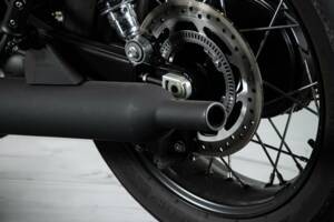 Immagine 8/50 di Triumph DUMMY (2017)