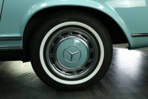 Bild 50/50 von Mercedes-Benz 280 SL (1971)