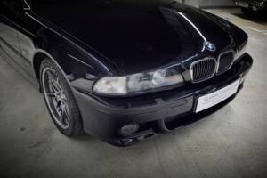 Image 23/99 of BMW M5 (2000)