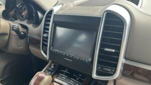 Image 16/51 de Porsche Cayenne Turbo (2011)