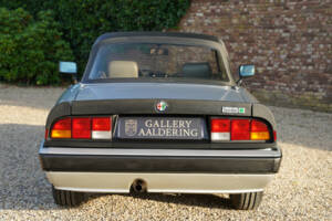 Immagine 6/50 di Alfa Romeo 2.0 Spider QV (1987)
