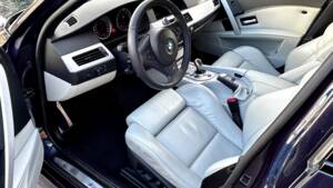 Bild 7/16 von BMW M5 (2005)