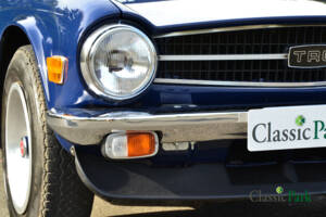 Image 43/50 of Triumph TR 6 (1975)