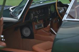 Image 22/50 de Jaguar Type E 4.2 (1965)