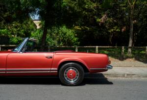 Image 18/33 of Mercedes-Benz 280 SL (1970)