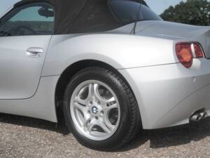 Immagine 9/15 di BMW Z4 2.5i (2005)