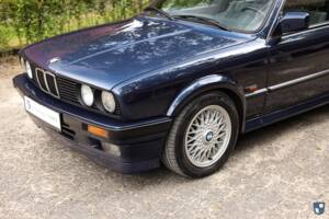 Image 30/82 of BMW 325ix (1989)