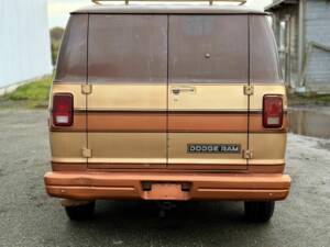 Immagine 7/8 di Dodge Ram Van 3500 (1989)