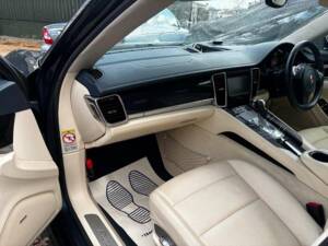 Bild 9/14 von Porsche Panamera (2012)