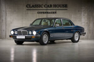 Imagen 7/99 de Daimler Double Six (1993)