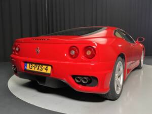Image 8/8 of Ferrari 360 Modena (2001)