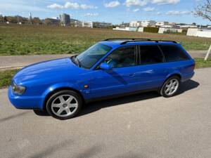 Image 5/29 of Audi S6 Plus Avant (1996)