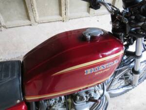 Image 13/50 de Honda CB 400 Four (1977)