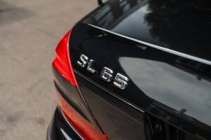 Bild 9/44 von Mercedes-Benz SL 65 AMG (2005)