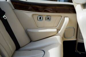 Bild 26/50 von Rolls-Royce Corniche V (2001)