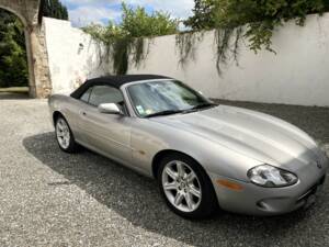 Afbeelding 6/8 van Jaguar XK8 4.0 (1998)