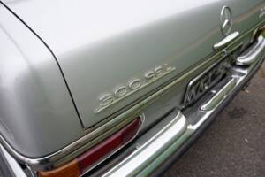 Immagine 28/34 di Mercedes-Benz 300 SEL 3.5 (1972)