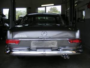 Afbeelding 66/68 van Mercedes-Benz 300 SE (1964)